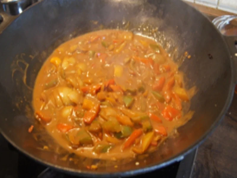 Frittierte Hackbällchen mit Gemüse-Curry und Basmatireis - Rezept - Bild Nr. 16883