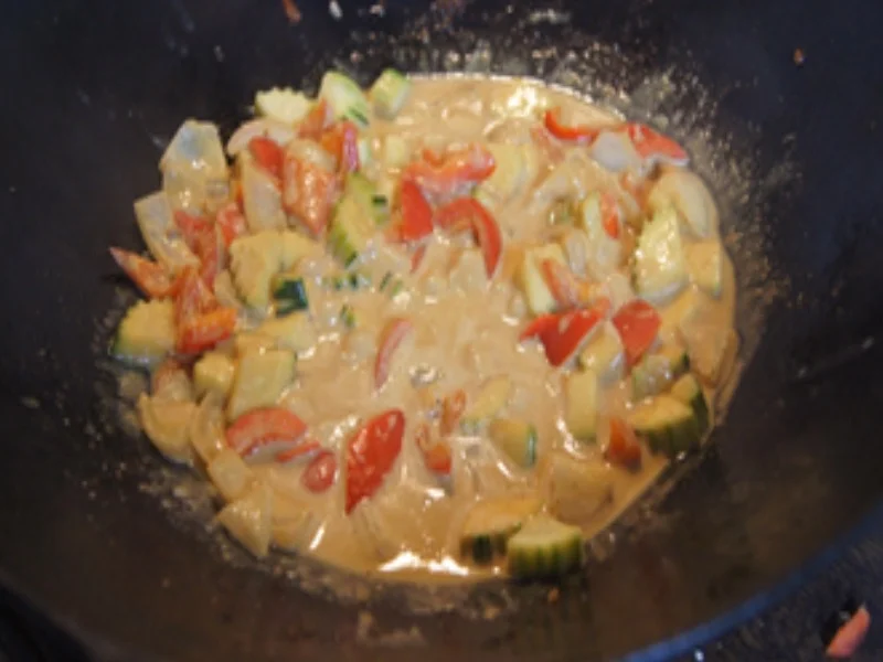 Rezept: Garnelen im Knuspermantel mit Zucchini-Paprika-Zwiebel-Gemüse und Basmatireis Bild Nr. 11 Garnelen im Knuspermantel mit Zucchini-Paprika-Zwiebel-Gemüse und Basmatireis - Rezept - Bild Nr. 11