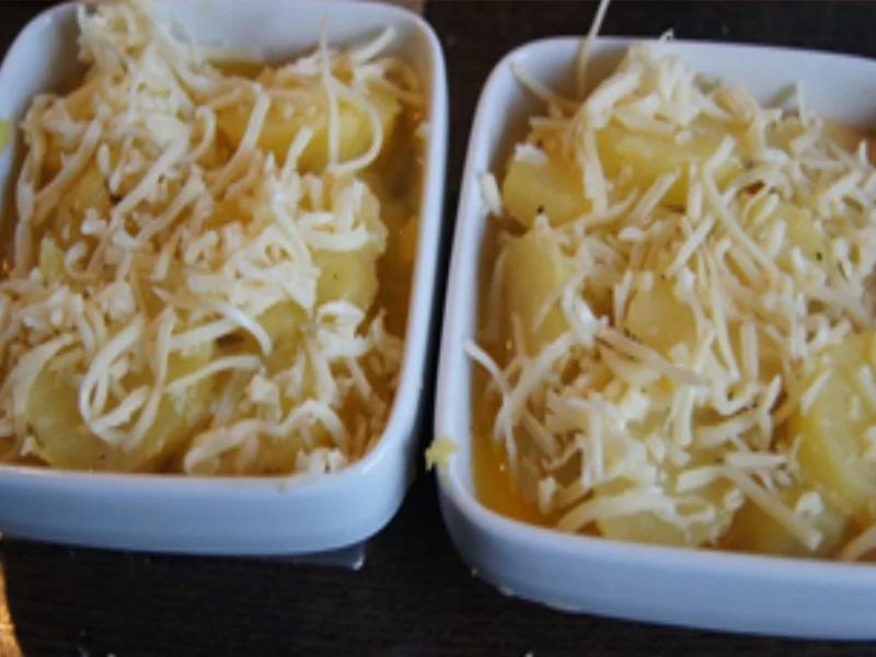 Gebratener Leberkäse mit Honig-Möhrenblüten und Kartoffelgratin - Rezept - Bild Nr. 16870