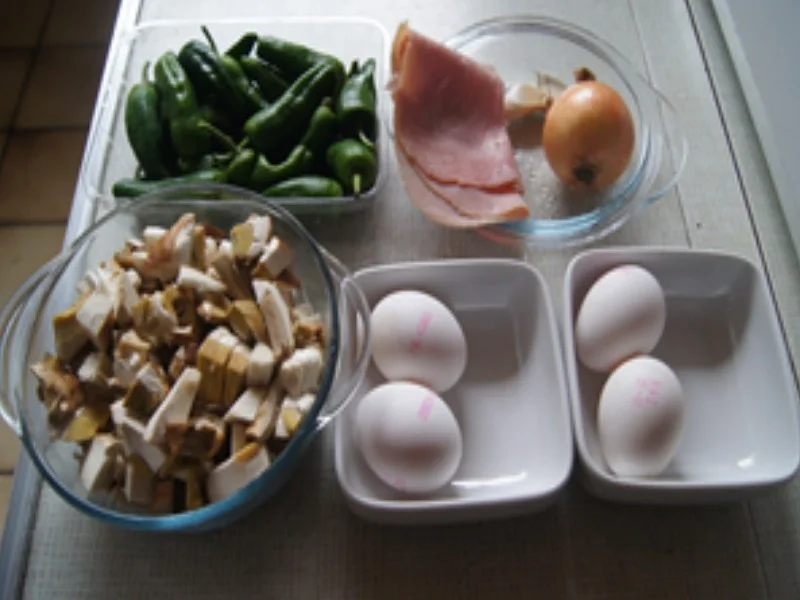 Steinpilz-Schinken-Omelett mit Pimentos - Rezept - Bild Nr. 4