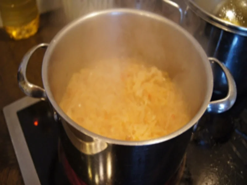 Salsicca Finocchio mit Weinsauerkraut und Pellkartoffel-Drillingen - Rezept - Bild Nr. 10