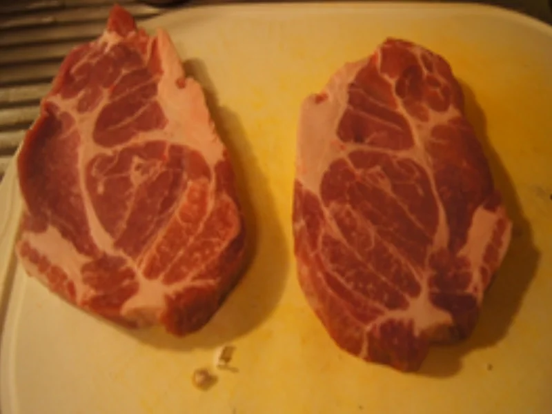 Rezept: Steak mit Zwiebeln und Champignons Bild Nr. 3 Steak mit Zwiebeln und Champignons - Rezept - Bild Nr. 3