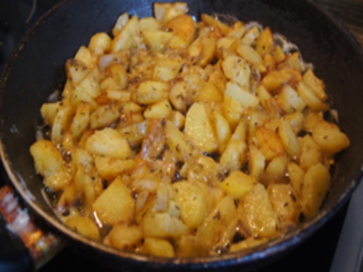 Matjesfilet mit leckeren Bratkartoffeln und Gurkensalat - Rezept - Bild Nr. 11