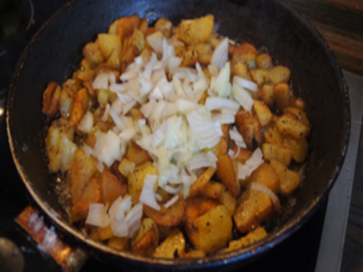 Matjesfilet mit leckeren Bratkartoffeln und Gurkensalat - Rezept - Bild Nr. 12