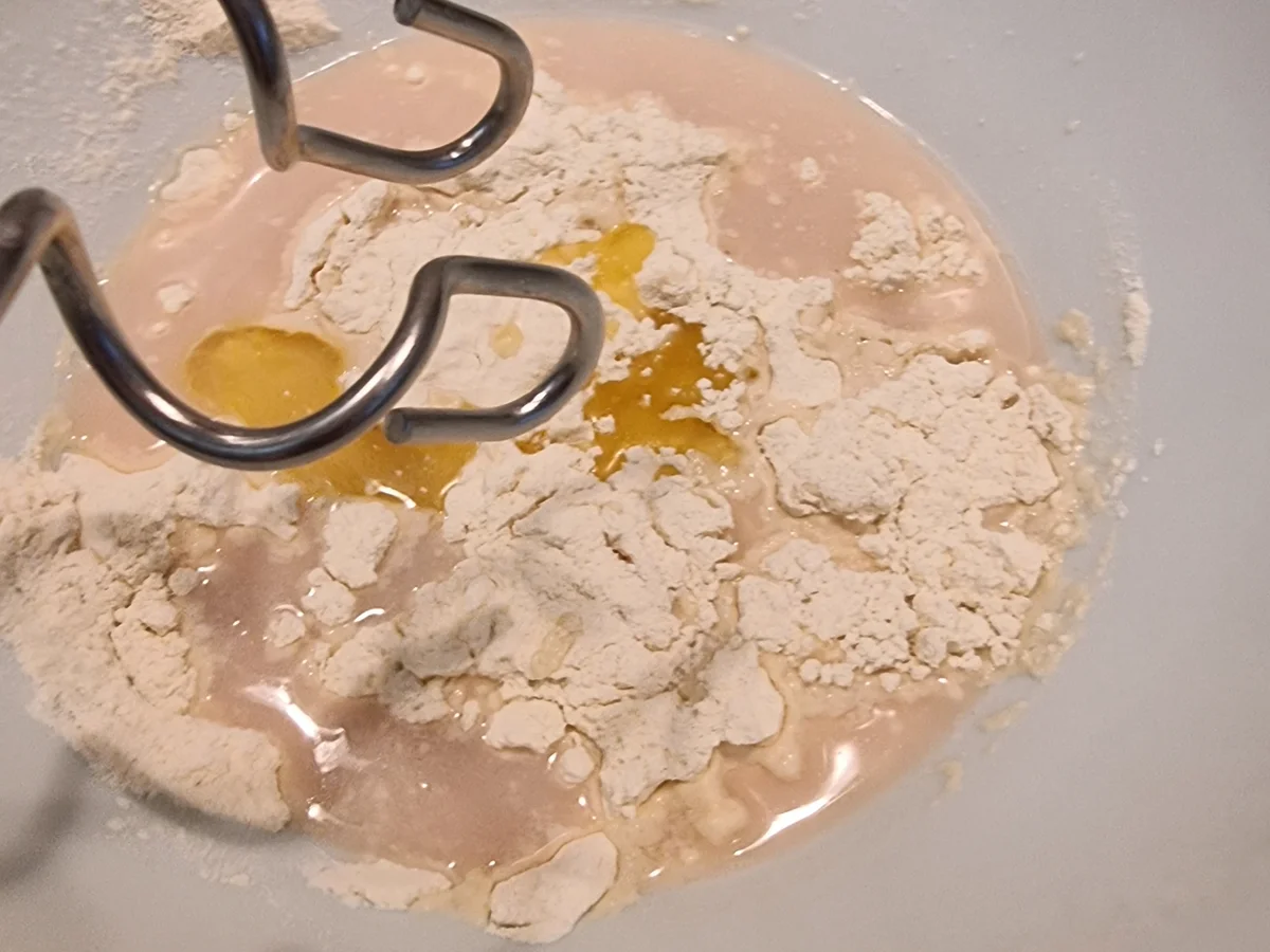 Pizza-Bianca mit Kartoffeln und Zucchini - Rezept - Bild Nr. 16868