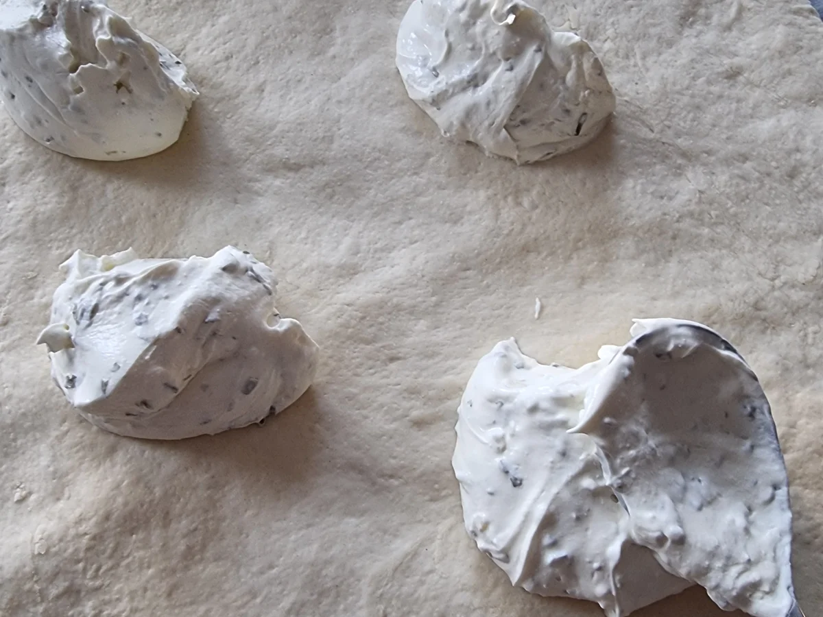 Pizza-Bianca mit Kartoffeln und Zucchini - Rezept - Bild Nr. 16878