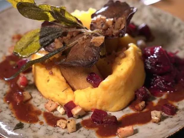 Rezept: Kartoffelstampf mit Chutney und Rowein-Jus Bild Nr. 2 Kartoffelstampf mit Chutney und Rowein-Jus - Rezept - Bild Nr. 2