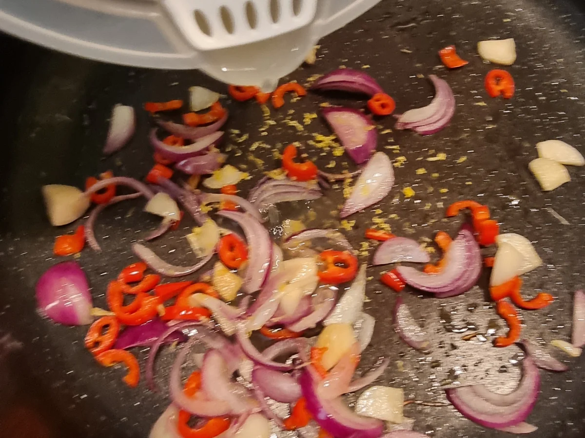 Rezept: Chili-Zitronen-Pasta Bild Nr. 16869 Chili-Zitronen-Pasta - Rezept - Bild Nr. 16869