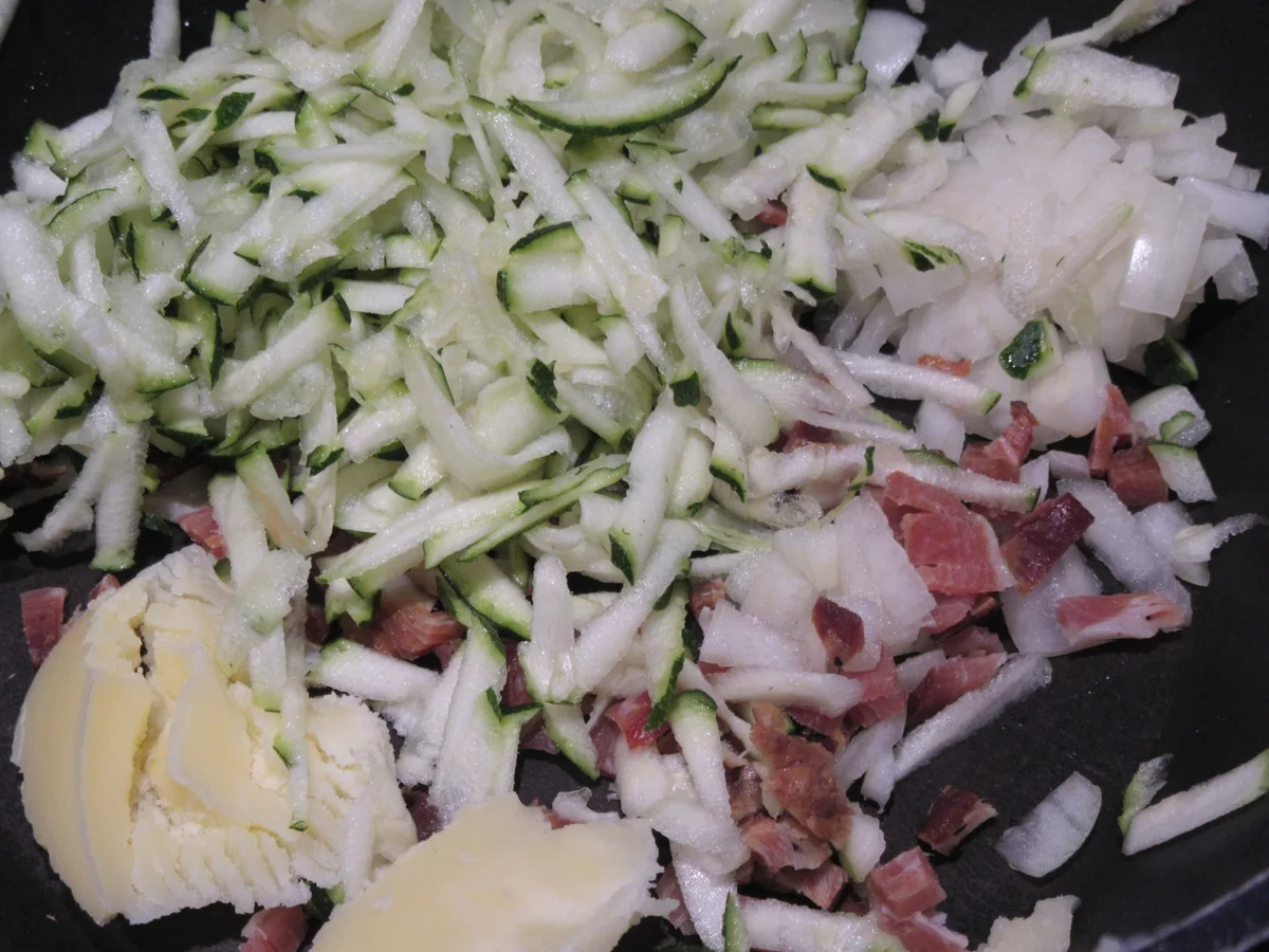 Rezept: Pfannkuchen: Eierkuchen "Razzia" Bild Nr. 16865 Pfannkuchen: Eierkuchen "Razzia" - Rezept - Bild Nr. 16865