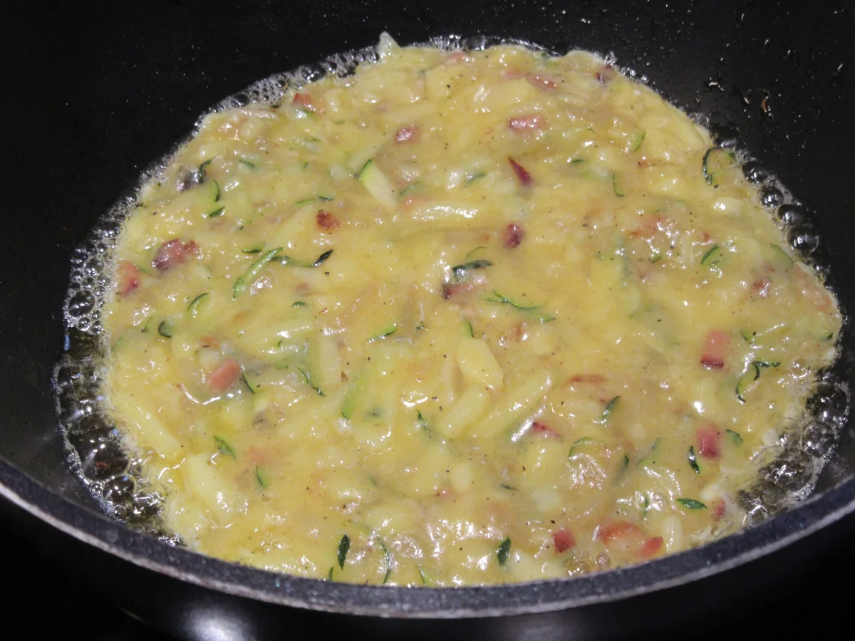 Rezept: Pfannkuchen: Eierkuchen "Razzia" Bild Nr. 16867 Pfannkuchen: Eierkuchen "Razzia" - Rezept - Bild Nr. 16867