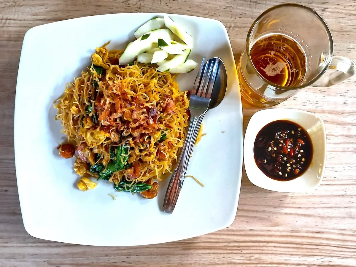 Gebratene Glasnudeln mit Meeresfrüchten - Rezept - Bild Nr. 16867