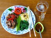 Würziges Peperoni-Hühnchen mit Kailan und Nudeln - Rezept - Bild Nr. 16872