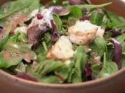 Reh- und Dorschfilet auf Wildsalat mit Preiselbeer-Vinaigrette - Rezept - Bild Nr. 2