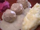Königsberger Klopse an Kartoffelstampf mit Rote Bete-Crème - Rezept - Bild Nr. 16873