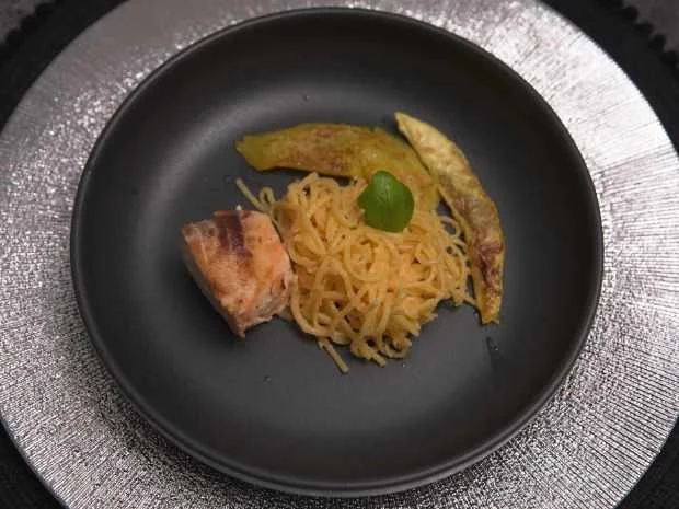 Lachs-Spaghetti mit Knoblauch und Ei - Rezept - Bild Nr. 16888