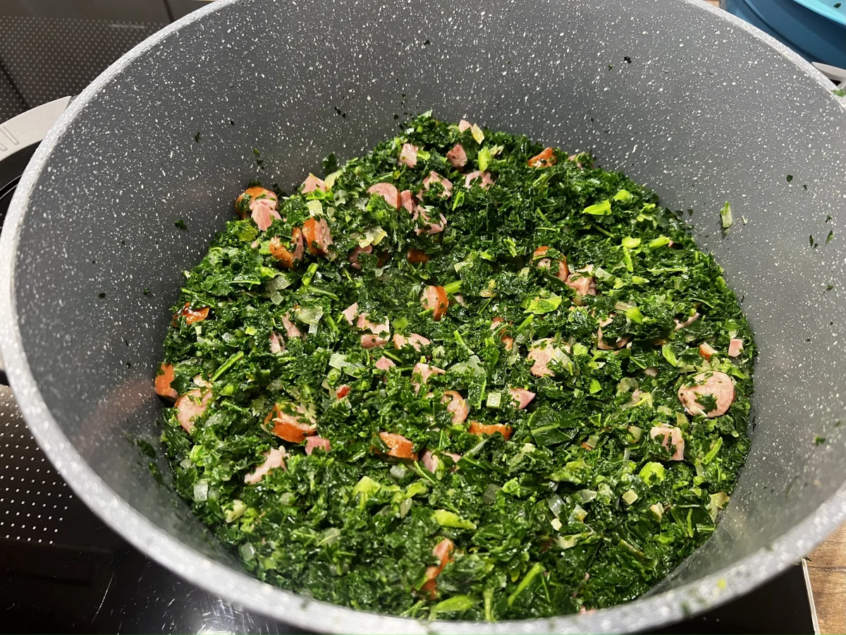 Oma's "Grünkohl untereinander", wenn sie ihn mal kochen "durfte"! - Rezept - Bild Nr. 16890