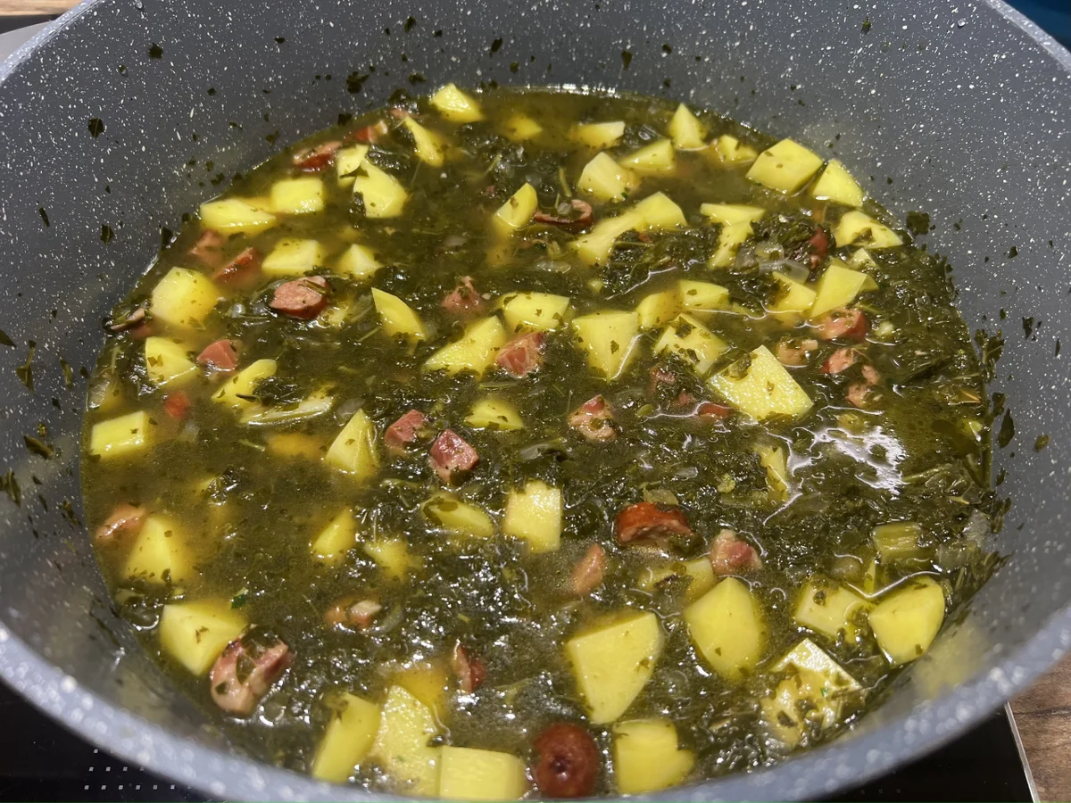 Oma's "Grünkohl untereinander", wenn sie ihn mal kochen "durfte"! - Rezept - Bild Nr. 16891