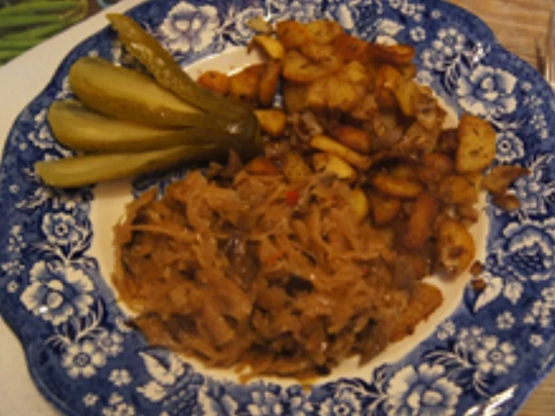Sauerkraut mit Steinpilzen und Bratkartoffeln - Rezept - Bild Nr. 16888