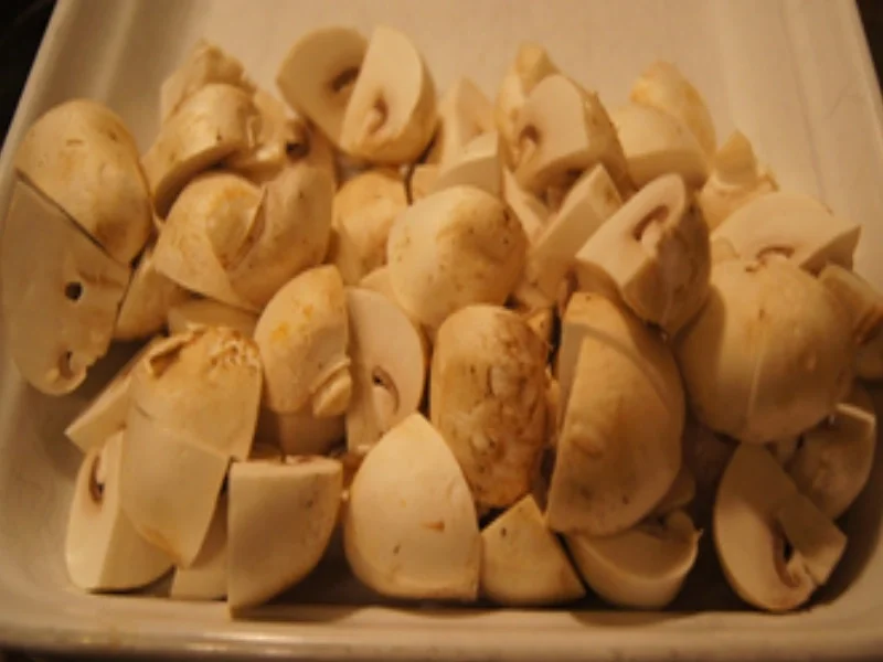 Gulasch mit Champignons, Zwiebeln und Bundmöhren - Rezept - Bild Nr. 16895