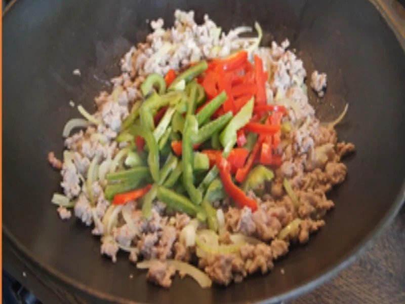 Bratnudeln mit Putenhackfleisch und Gemüse - Rezept - Bild Nr. 7