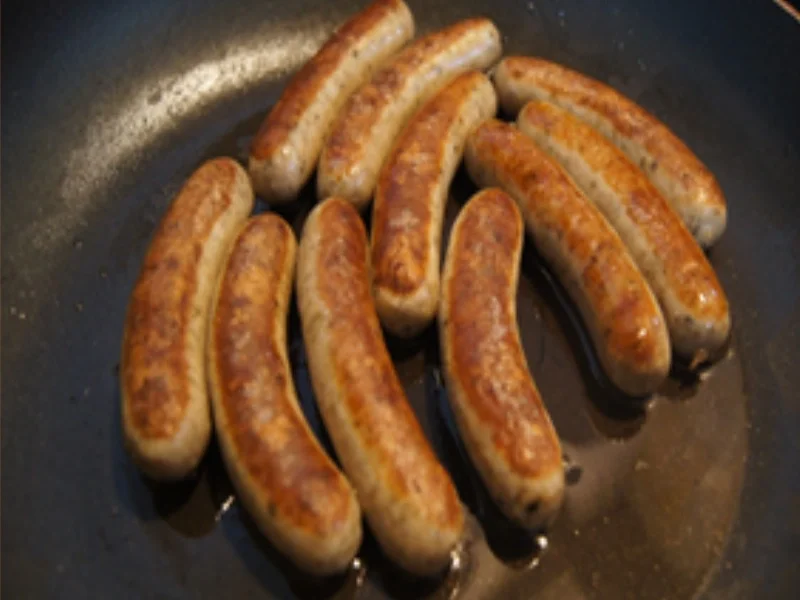 Nürnberger Rostbratwürstchen mit Rahm-Spitzkohl und Kartoffelstampf - Rezept - Bild Nr. 5