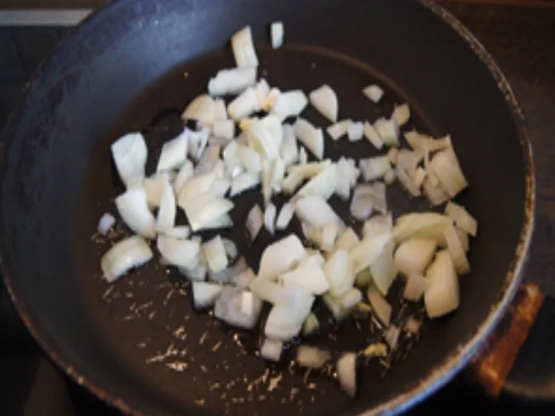 Nürnberger Rostbratwürstchen mit Rahm-Spitzkohl und Kartoffelstampf - Rezept - Bild Nr. 7