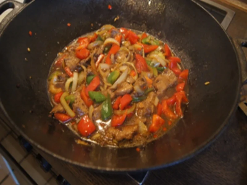 Schweinefilet mit Zwiebel-Paprika-Gemüse und Basmatireis - Rezept - Bild Nr. 16899