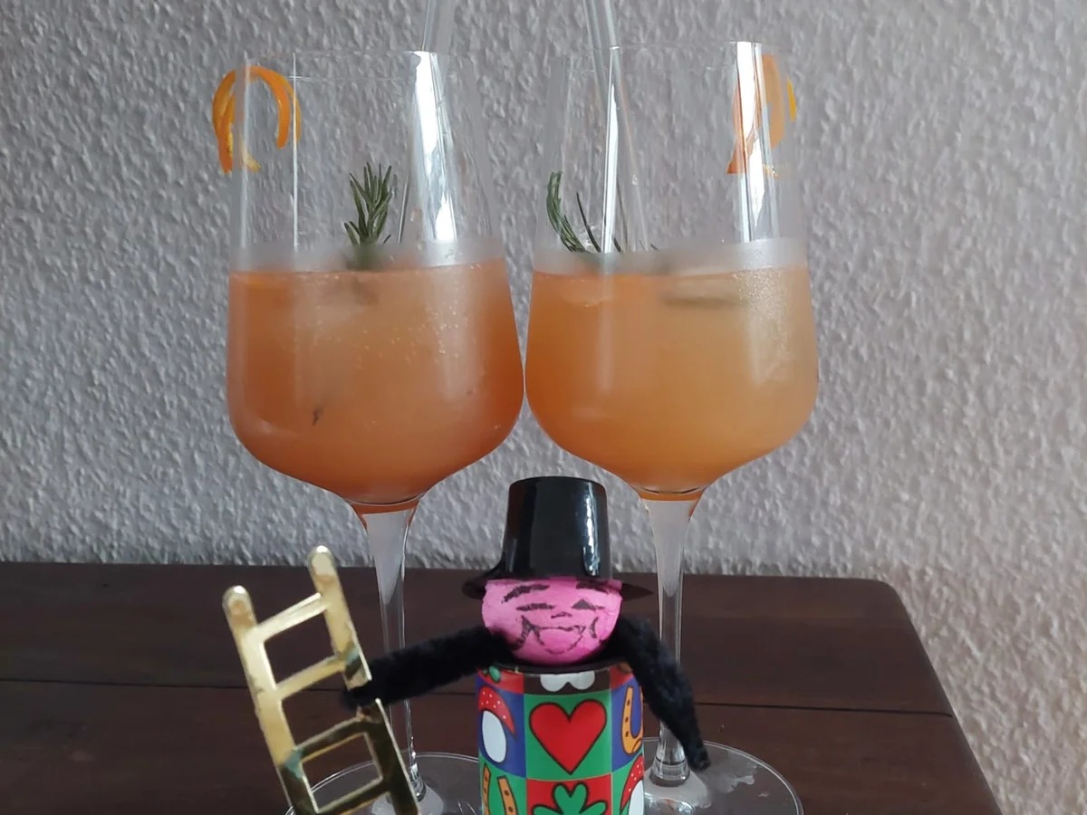 Rezept: Grapefruit-Ingwer-Fizz Bild Nr. 4 Grapefruit-Ingwer-Fizz - Rezept - Bild Nr. 4