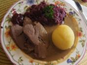 Rehkeule mit Rotweinsauce, Rotkohl und Kartoffelknödeln - Rezept - Bild Nr. 2