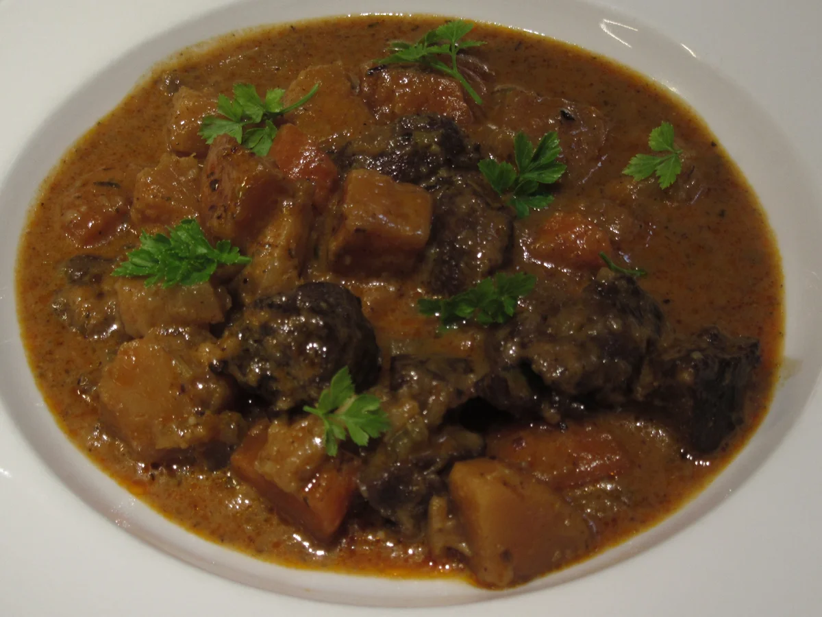 Eintopf: Reh mit Wurzelgemüse - Rezept - Bild Nr. 16893