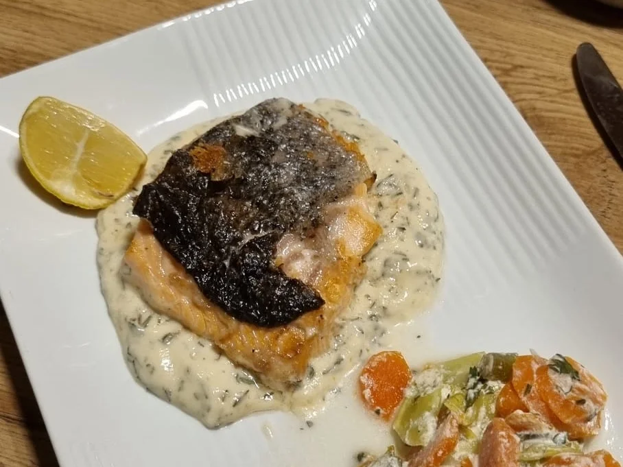 Rezept: Lachs auf Sauce Bernaise Bild Nr. 16893 Lachs auf Sauce Bernaise - Rezept - Bild Nr. 16893