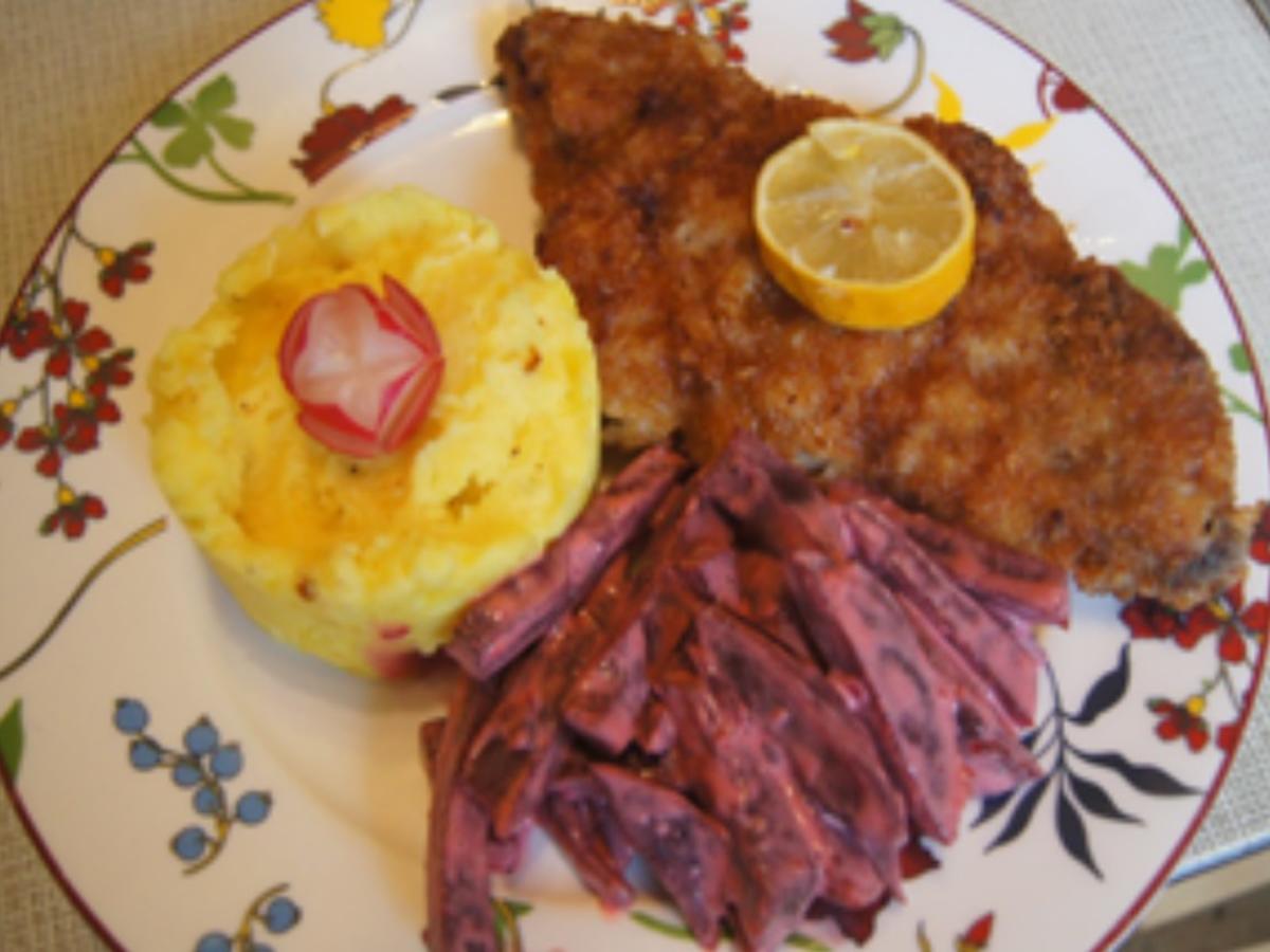 Nackenkotelett mit Kartoffelstampf und Rote-Bete-Salat - Rezept - Bild Nr. 2