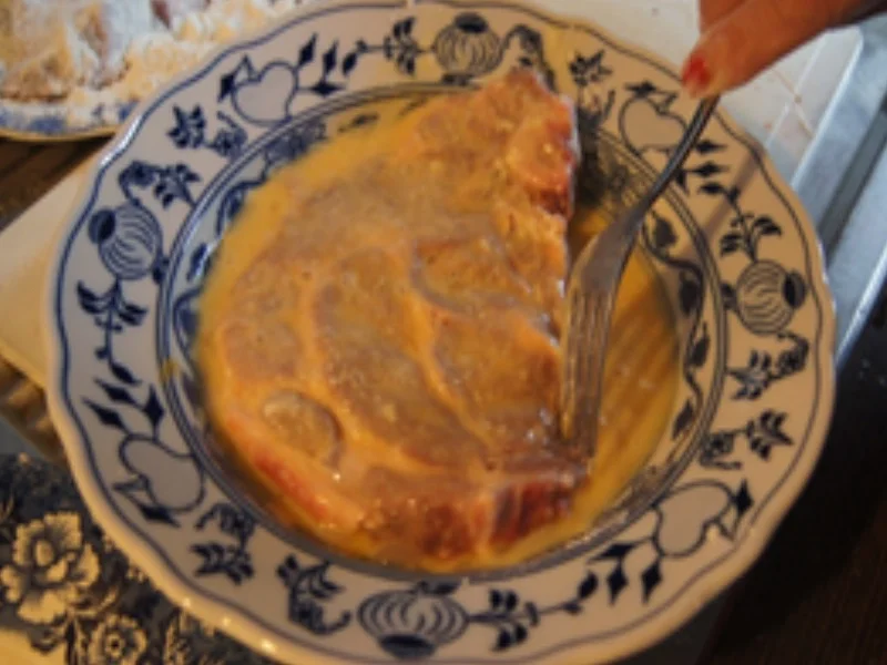 Nackenkotelett mit Kartoffelstampf und Rote-Bete-Salat - Rezept - Bild Nr. 4