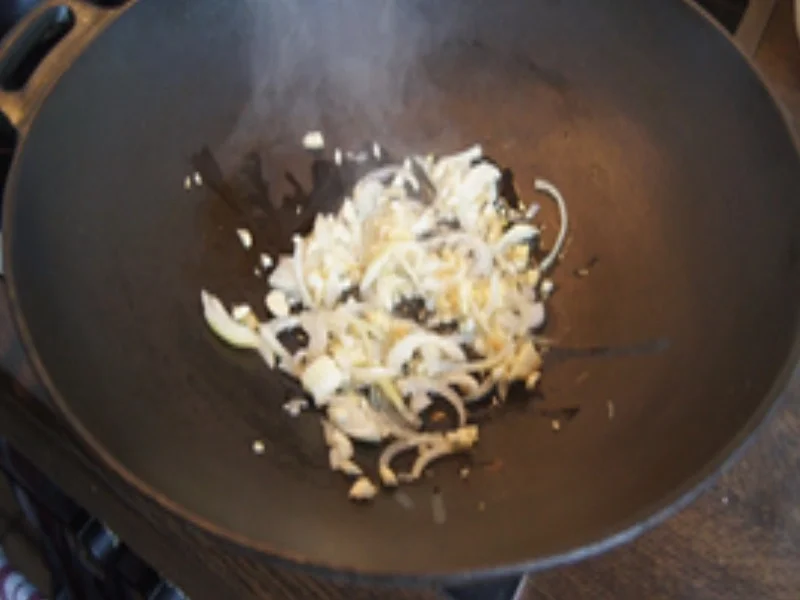 Rezept: Wok-Gemüsemix süß-sauer mit Eierstreifen und Mie-Nudeln Bild Nr. 16903 Wok-Gemüsemix süß-sauer mit Eierstreifen und Mie-Nudeln - Rezept - Bild Nr. 16903