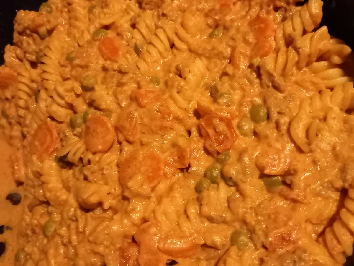 Rezept: Nudel-Hackfleisch-Buttergemüse-Pfanne Bild Nr. 16893 Nudel-Hackfleisch-Buttergemüse-Pfanne - Rezept - Bild Nr. 16893