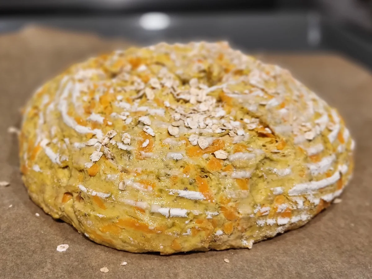 BiNe` S KNUSPRIG & SAFTIGES MÖHRENBROT - Rezept - Bild Nr. 16893