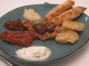 Sigara böreği mit Acili Ezme, Ajvar, dazu Ustipke - Rezept - Bild Nr. 2