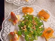 Lachshäppchen mit Frischkäse und Honig-Senf-Soße - Rezept - Bild Nr. 16895