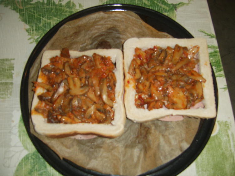 Pilztoast mit Schinkenwurst oder Kochschinken - Rezept - kochbar.de
