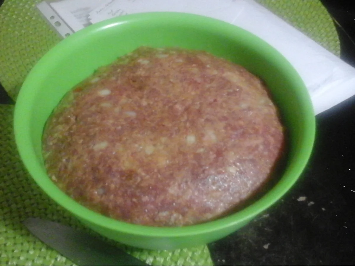 Koriander-Buletten mit Rahm-Champignon-Sauce, Brokkoli und Drillingen - Rezept - Bild Nr. 3