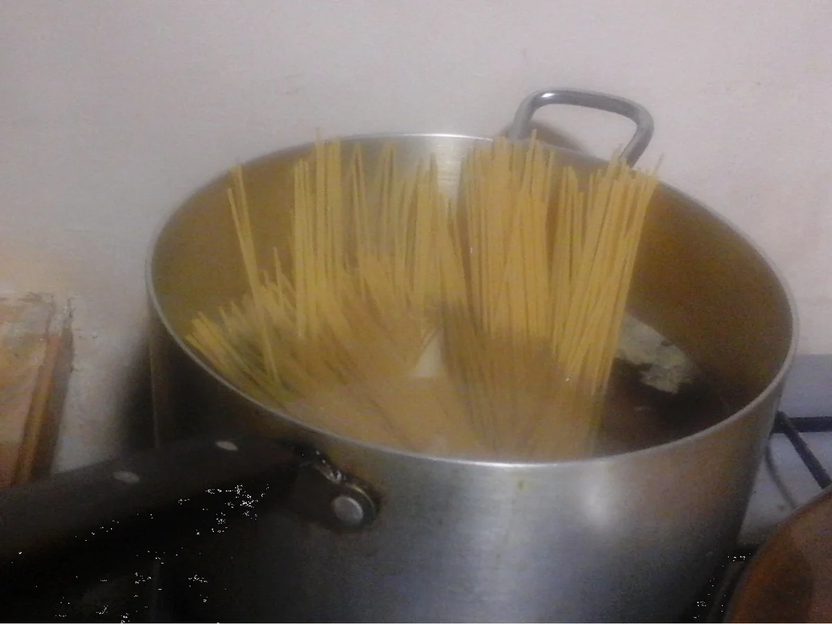 Spaghetti mit Mett-Gemüse-Sauce - Rezept - Bild Nr. 16897