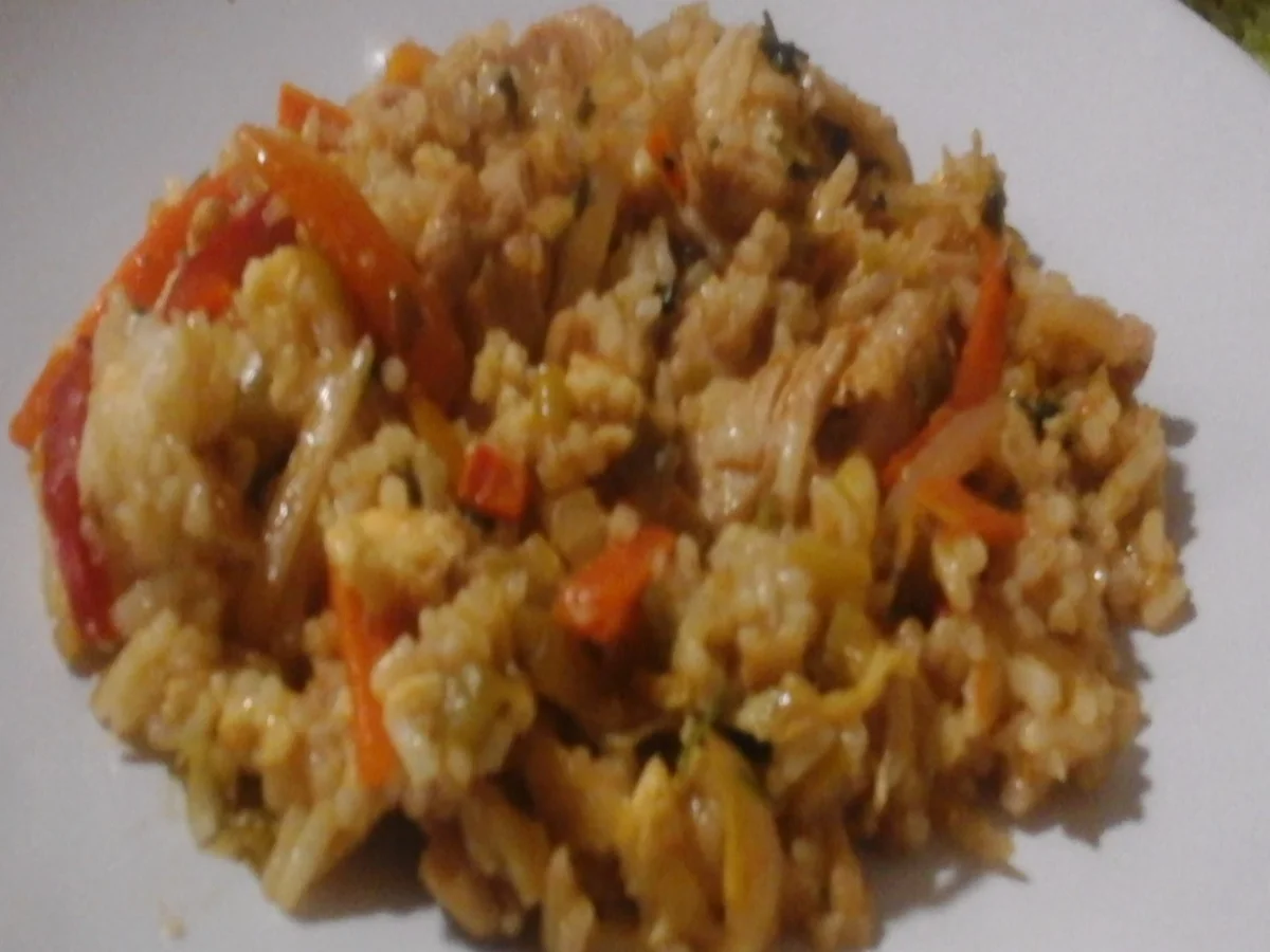 Wok-Gemüse mit Hähnchenfleisch, Ei und Basmatireis - Rezept - Bild Nr. 16895