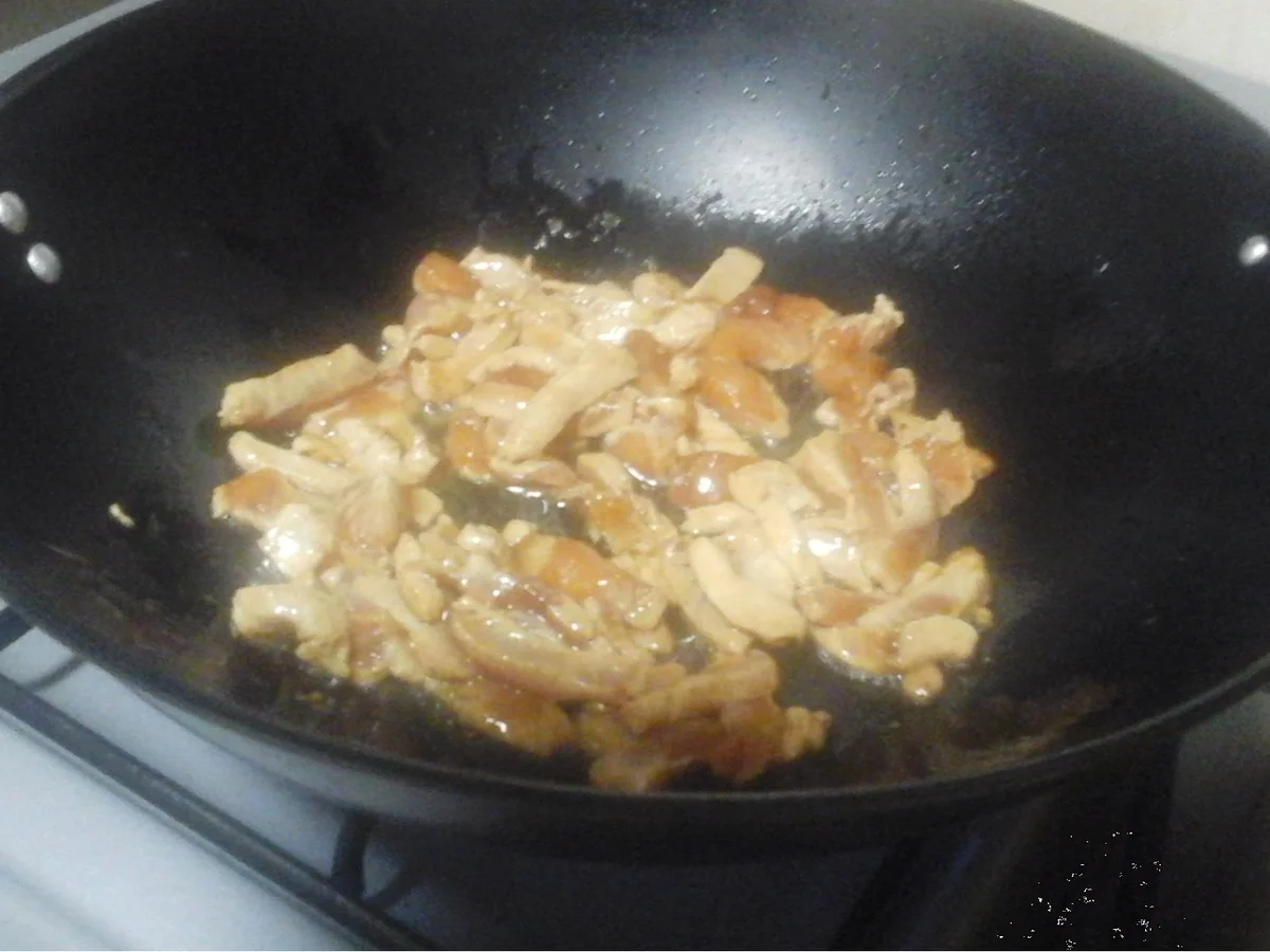 Wok-Gemüse mit Hähnchenfleisch, Ei und Basmatireis - Rezept - Bild Nr. 16902