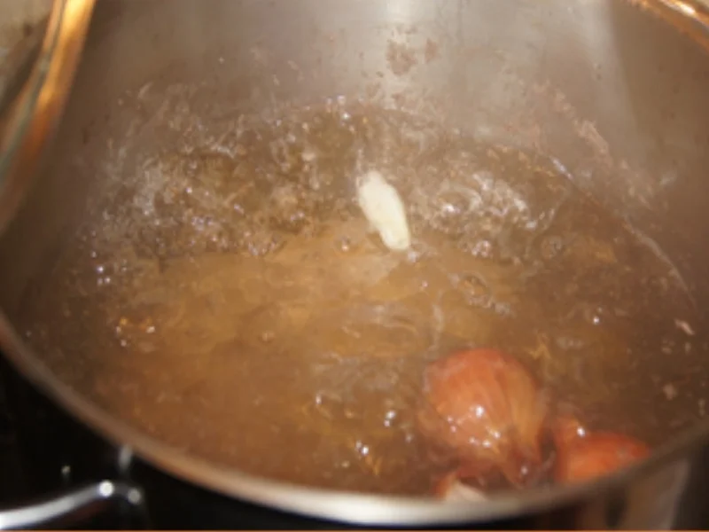 Rezept: Tafelspitz mit Bouillon-Gemüse, Meerrettich-Sauce und Kartoffeln Bild Nr. 16898 Tafelspitz mit Bouillon-Gemüse, Meerrettich-Sauce und Kartoffeln - Rezept - Bild Nr. 16898