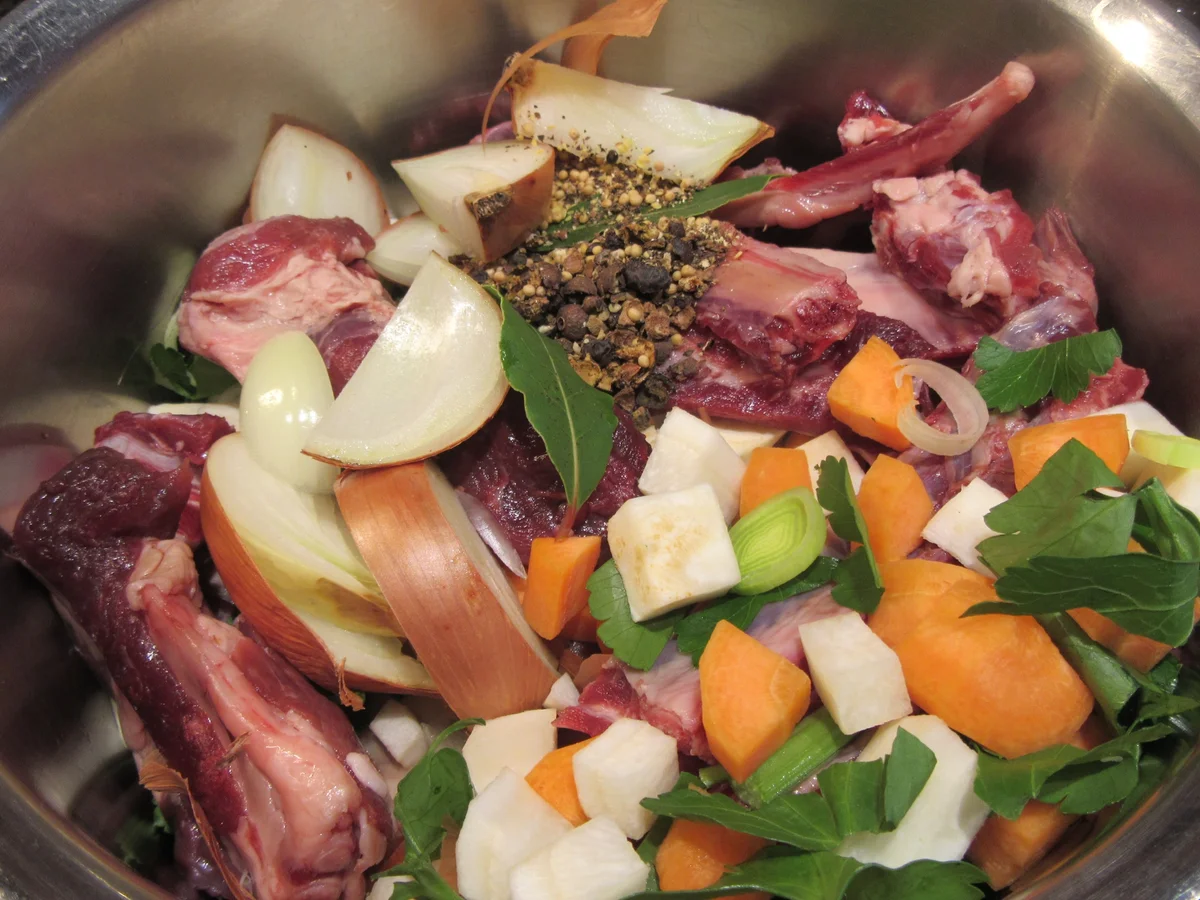 Rezept: Sülzen: Wildschweinsülze Bild Nr. 16897 Sülzen: Wildschweinsülze - Rezept - Bild Nr. 16897