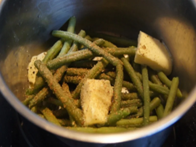 Rezept: Gebratenes-Seelachsfilet mit Prinzess-Bohnen und Rote-Bete-Kartoffel-Stampf Bild Nr. 16902 Gebratenes-Seelachsfilet mit Prinzess-Bohnen und Rote-Bete-Kartoffel-Stampf - Rezept - Bild Nr. 16902