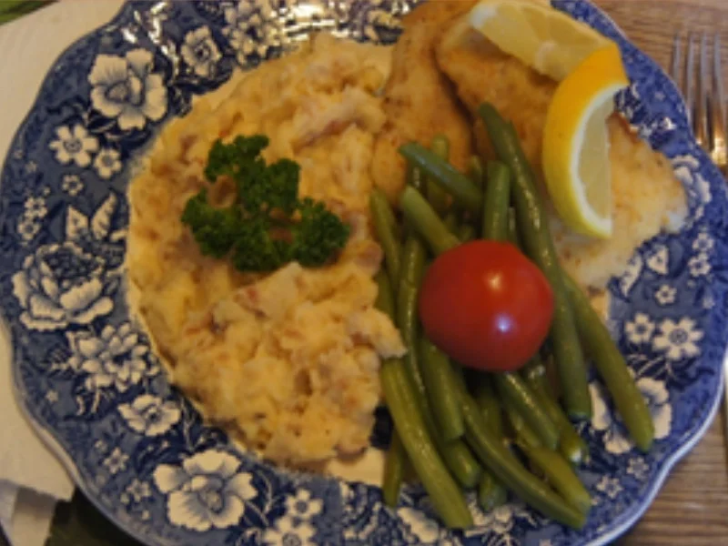 Rezept: Gebratenes-Seelachsfilet mit Prinzess-Bohnen und Rote-Bete-Kartoffel-Stampf Bild Nr. 16906 Gebratenes-Seelachsfilet mit Prinzess-Bohnen und Rote-Bete-Kartoffel-Stampf - Rezept - Bild Nr. 16906