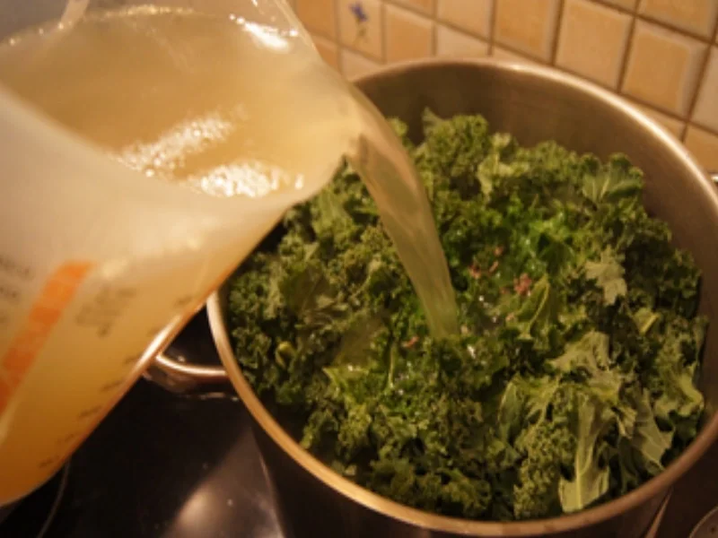 Brauner Kohl 2024 mit deftiger Beilage und Salzkartoffeln - Rezept - Bild Nr. 16907