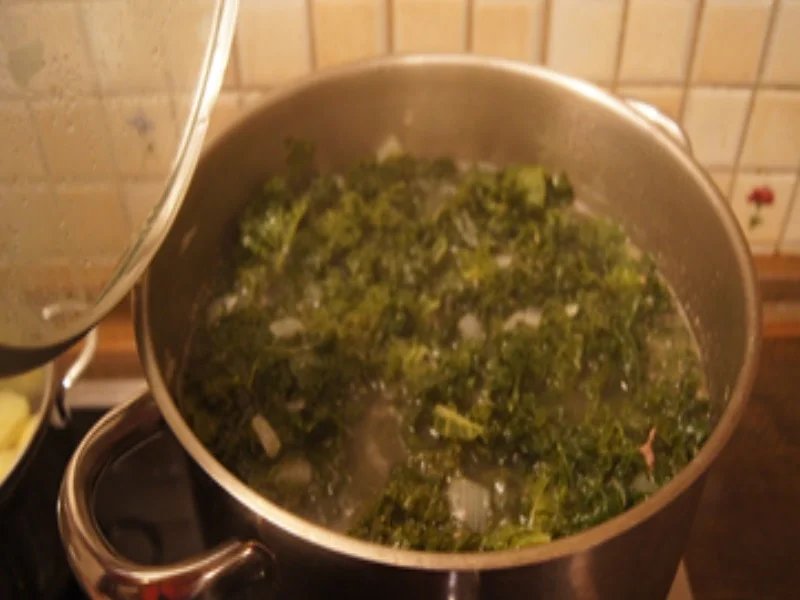 Brauner Kohl 2024 mit deftiger Beilage und Salzkartoffeln - Rezept - Bild Nr. 16909