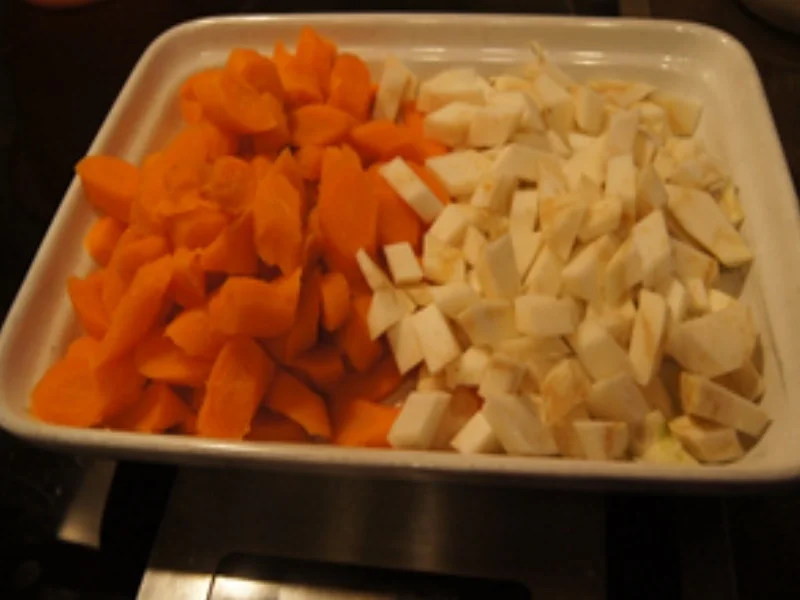 Würzige Möhren-Sellerie-Kartoffel-Suppe mit Ingwer - Rezept - Bild Nr. 7